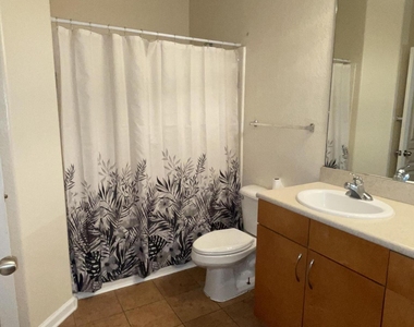 8290 Gate Parkway W - Photo Thumbnail 16