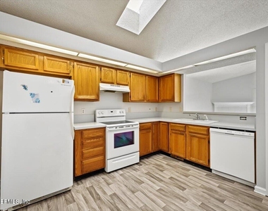 2791 Lantana Lakes Drive W - Photo Thumbnail 14
