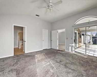 2791 Lantana Lakes Drive W - Photo Thumbnail 24