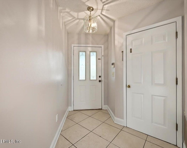 2791 Lantana Lakes Drive W - Photo Thumbnail 7