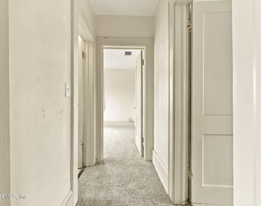 1145 Talbot Avenue - Photo Thumbnail 14