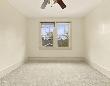 1145 Talbot Avenue - Photo Thumbnail 17