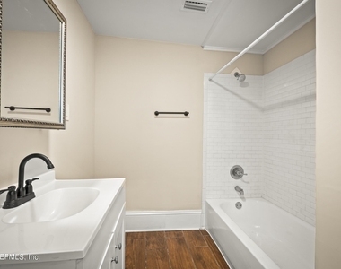 1834 Walnut Street - Photo Thumbnail 29