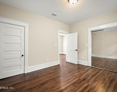 1834 Walnut Street - Photo Thumbnail 27