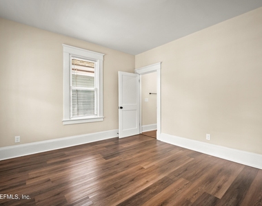 1834 Walnut Street - Photo Thumbnail 11
