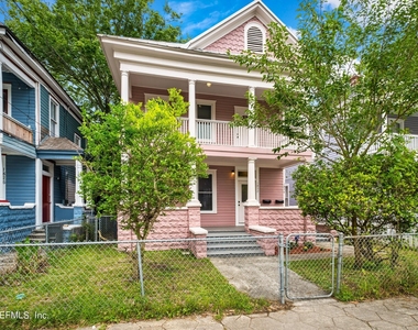1834 Walnut Street - Photo Thumbnail 3