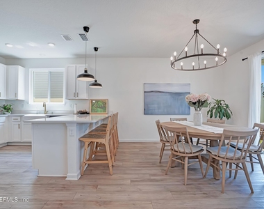132 Stonecrest Drive - Photo Thumbnail 10