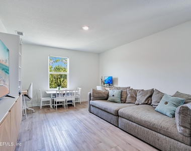 132 Stonecrest Drive - Photo Thumbnail 25