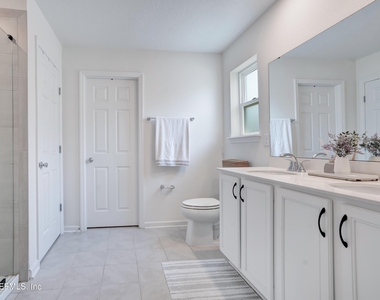 132 Stonecrest Drive - Photo Thumbnail 29