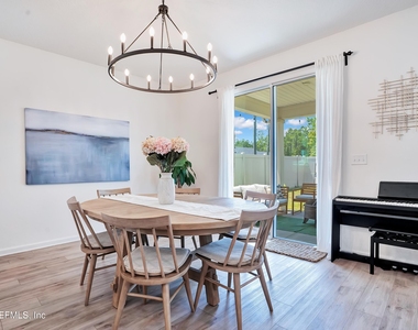 132 Stonecrest Drive - Photo Thumbnail 5