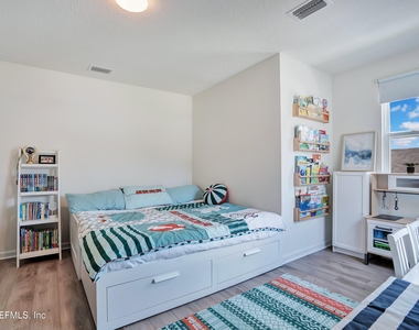 132 Stonecrest Drive - Photo Thumbnail 31