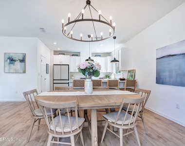 132 Stonecrest Drive - Photo Thumbnail 19