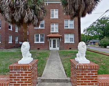 2619 College Street - Photo Thumbnail 1