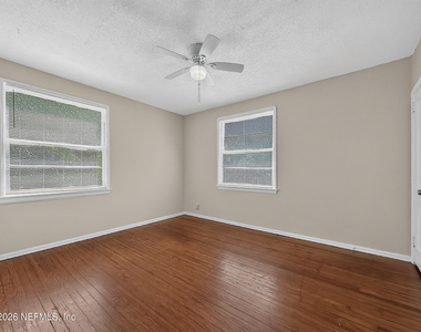 1547 Flagler Avenue - Photo Thumbnail 20