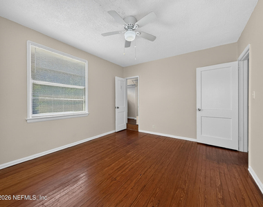 1547 Flagler Avenue - Photo Thumbnail 21