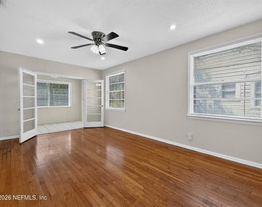 1547 Flagler Avenue - Photo Thumbnail 6