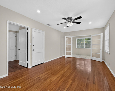 1547 Flagler Avenue - Photo Thumbnail 7
