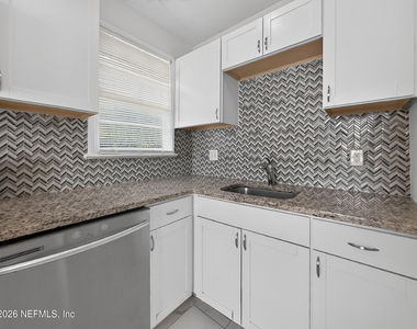 1547 Flagler Avenue - Photo Thumbnail 19