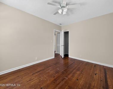 1547 Flagler Avenue - Photo Thumbnail 28