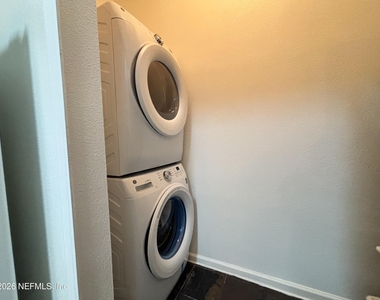 6106 Maggies Circle - Photo Thumbnail 5