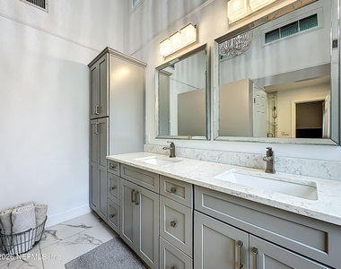 5553 Salerno Road - Photo Thumbnail 12