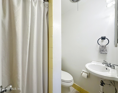 5553 Salerno Road - Photo Thumbnail 18