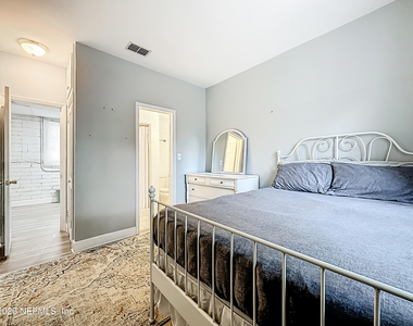 5553 Salerno Road - Photo Thumbnail 15