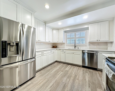 5553 Salerno Road - Photo Thumbnail 3