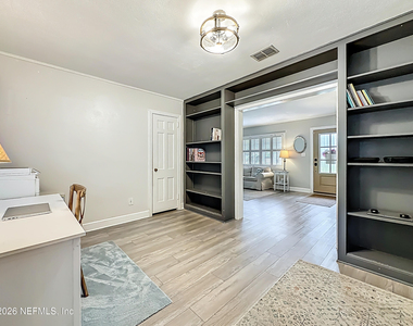 5553 Salerno Road - Photo Thumbnail 7