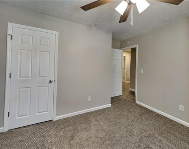 5105 N Bridges Drive - Photo Thumbnail 15