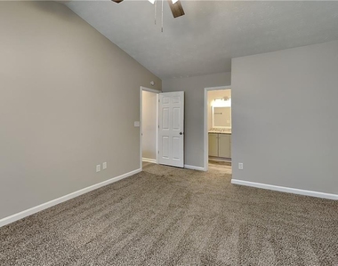 5105 N Bridges Drive - Photo Thumbnail 8