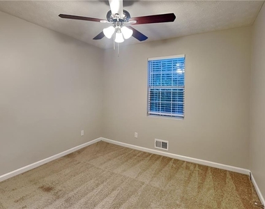 518 Joel Court - Photo Thumbnail 10
