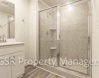 377 Timberland Avenue - Photo Thumbnail 27