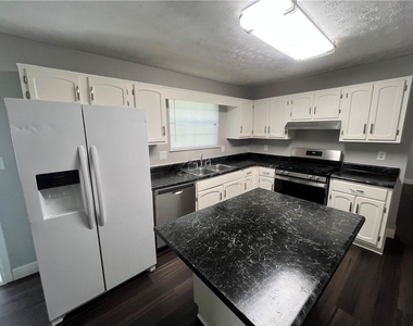 832 Brandlwood Way Nw - Photo Thumbnail 13