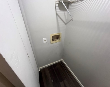832 Brandlwood Way Nw - Photo Thumbnail 30