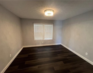832 Brandlwood Way Nw - Photo Thumbnail 12
