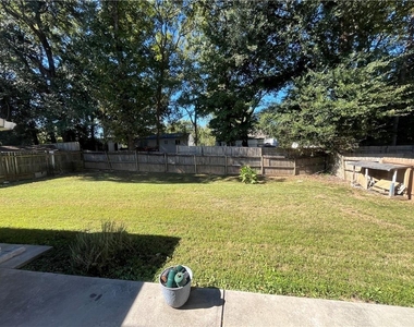 832 Brandlwood Way Nw - Photo Thumbnail 8