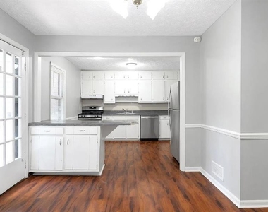 1675 Oak Ridge Way - Photo Thumbnail 2
