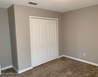 828 Wards Creek Lane - Photo Thumbnail 12