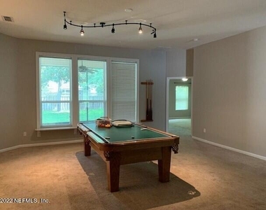 828 Wards Creek Lane - Photo Thumbnail 2