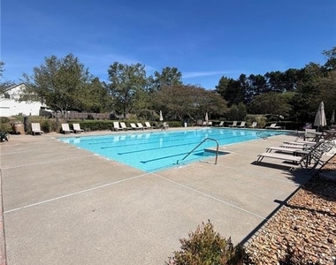 1305 Rosewood Drive - Photo Thumbnail 26