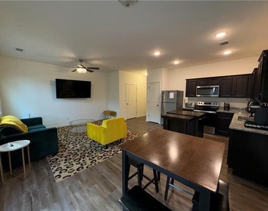 3366 Tarian Way - Photo Thumbnail 3
