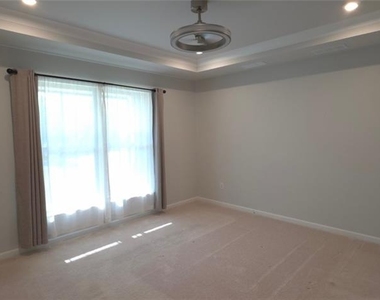 5745 Grapewood Street - Photo Thumbnail 6