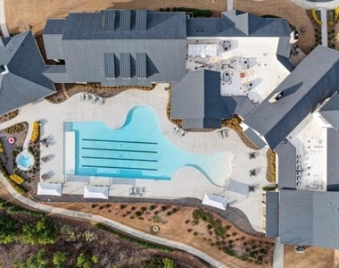 5745 Grapewood Street - Photo Thumbnail 26
