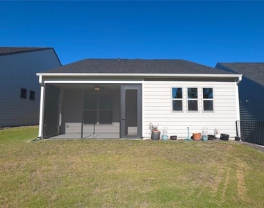 5745 Grapewood Street - Photo Thumbnail 15