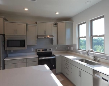 5745 Grapewood Street - Photo Thumbnail 4
