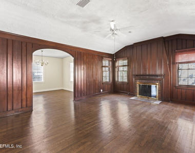 1916 San Marco Place - Photo Thumbnail 6