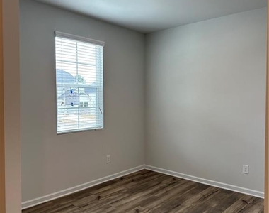 171 Springwood Lane - Photo Thumbnail 21