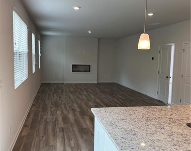 171 Springwood Lane - Photo Thumbnail 10