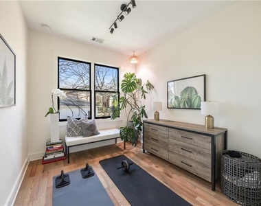 593 Formwalt Street Sw - Photo Thumbnail 31